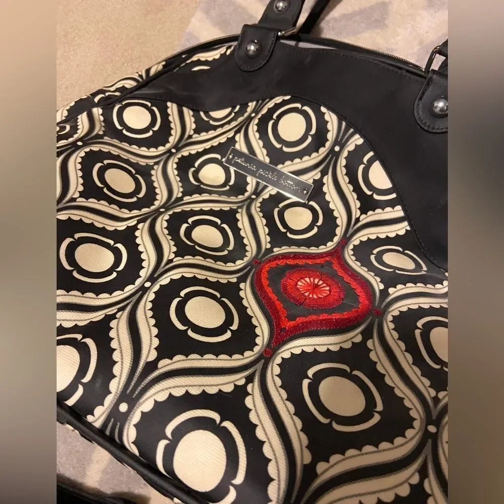 Petunia Pickle Bottom black and white convertible diaper bag - Picture 5 of 8